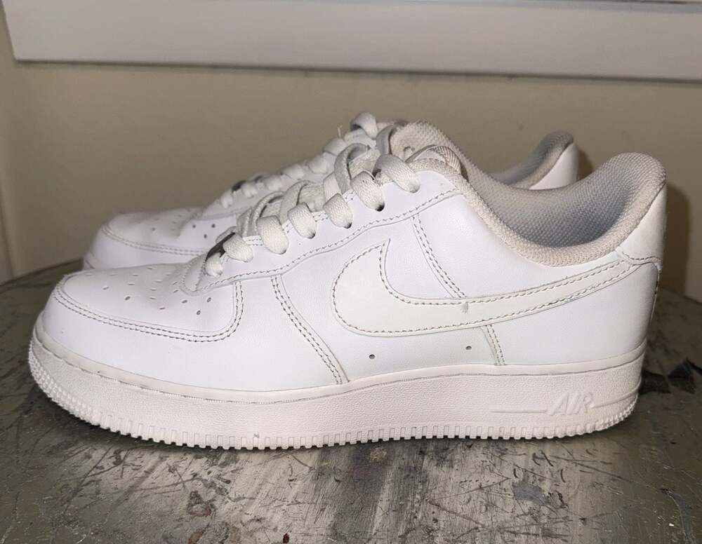 Nike Air Force 1 '07 Low Triple White Sneakers Size US 7 Men's